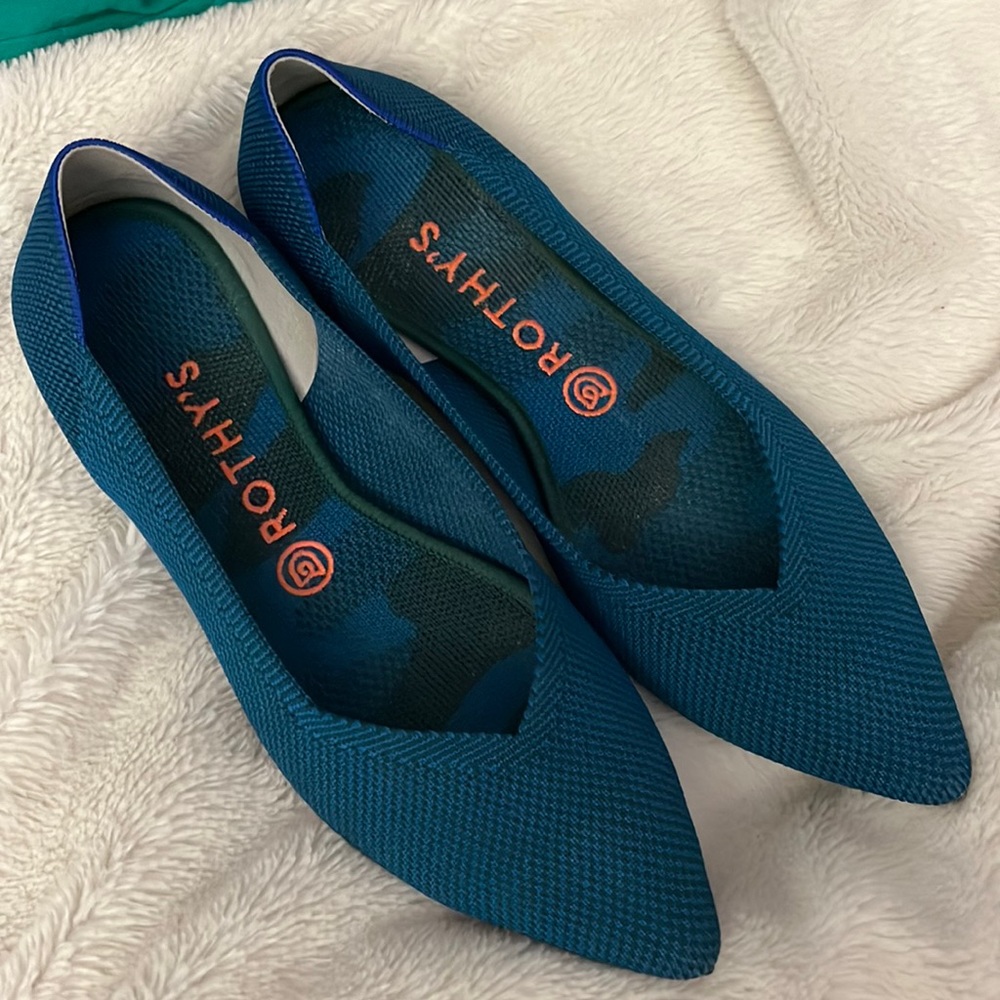 Rothy’s The Point Flats in Deep Teal Size 9.5